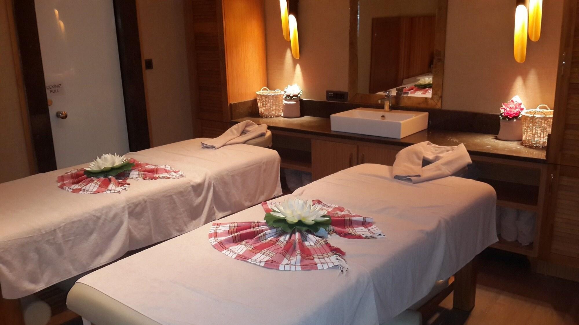 Alrazi Hotel Florya Istanbul Exteriör bild